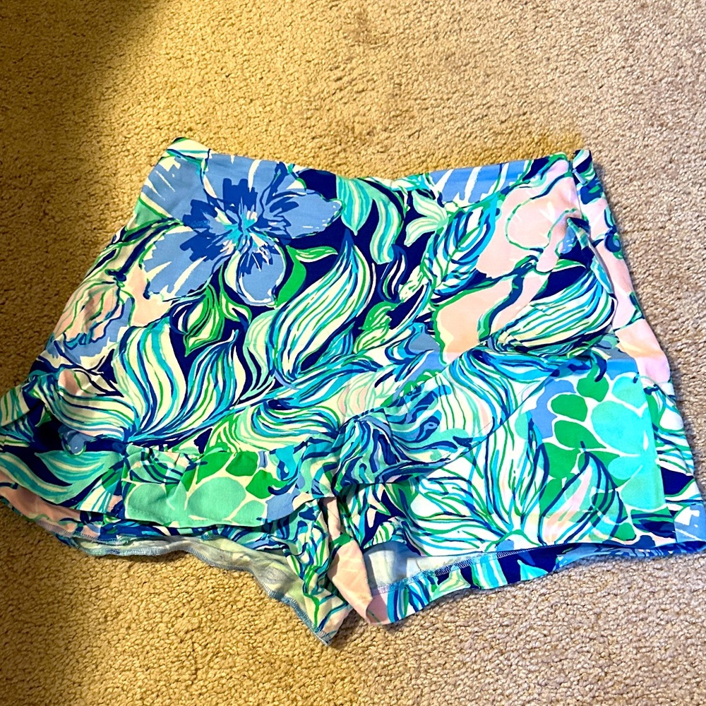 Lilly Pulitzer Seaform shorts size 2